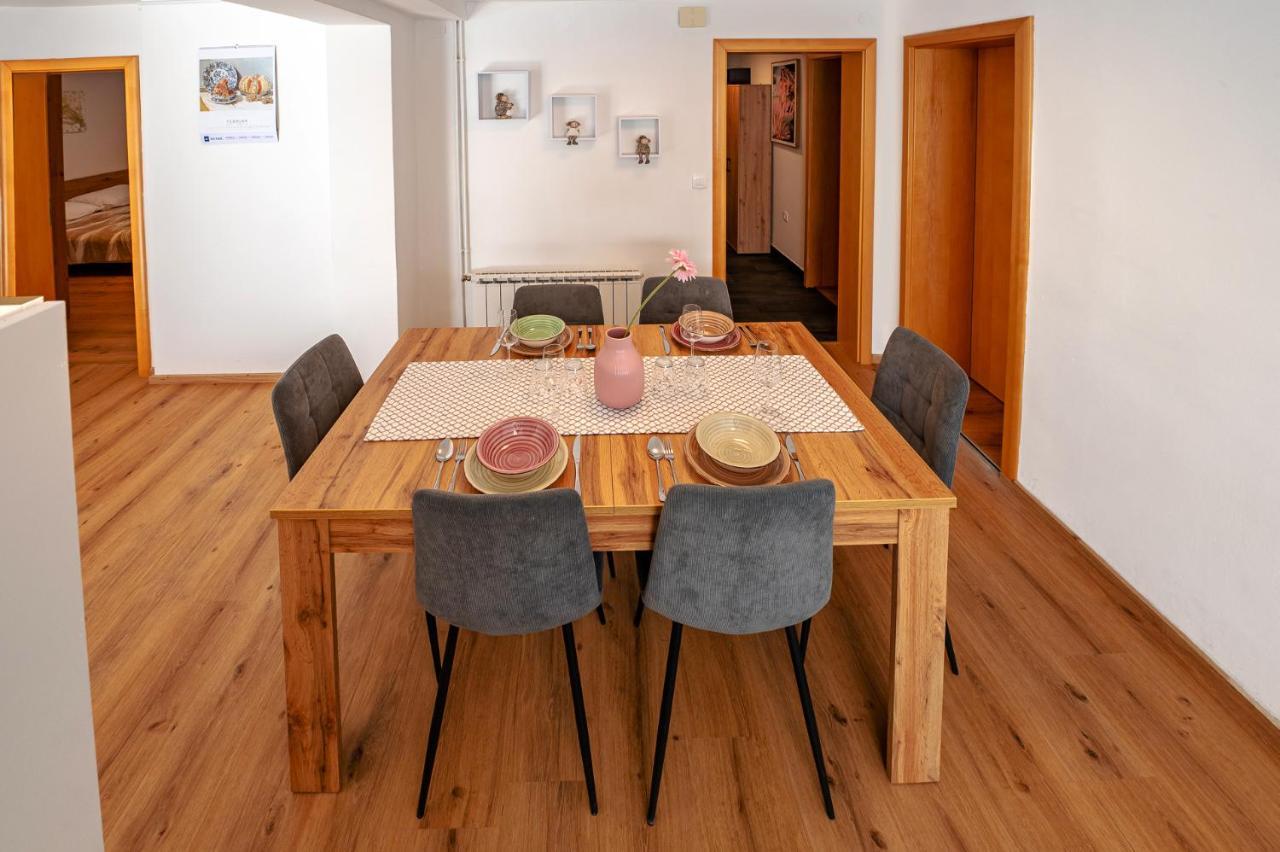 Apartman Alpski Skrat, *