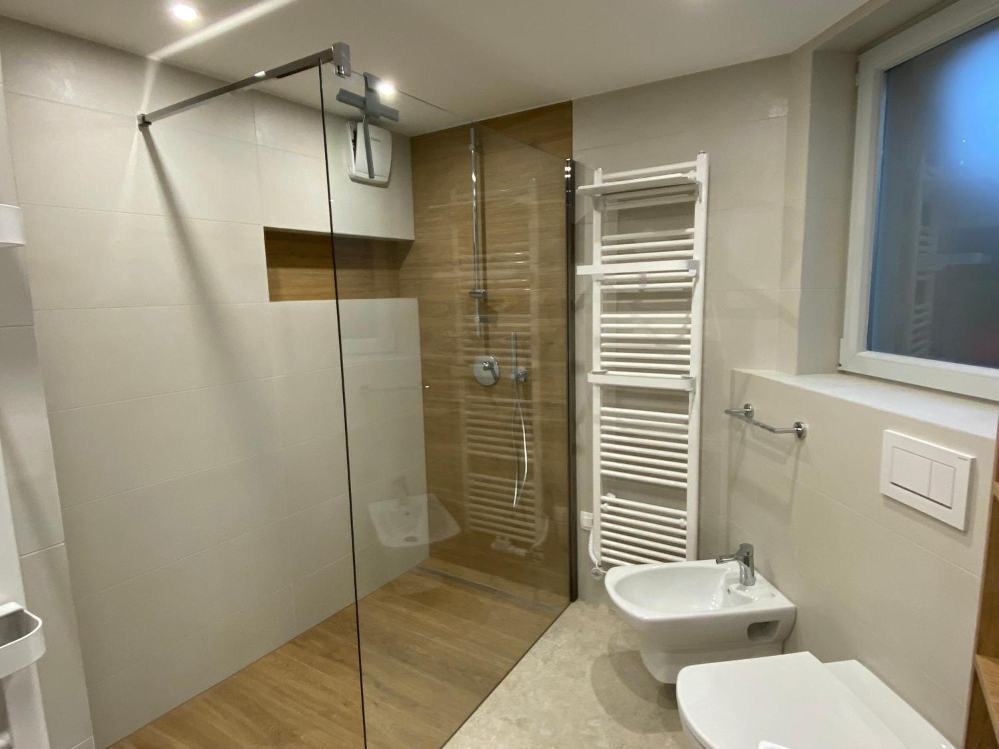Alpski Skrat, Apartman